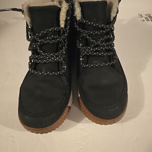 The North Face Women's Sierra Mid Lace Waterproof Boot Size 8.5